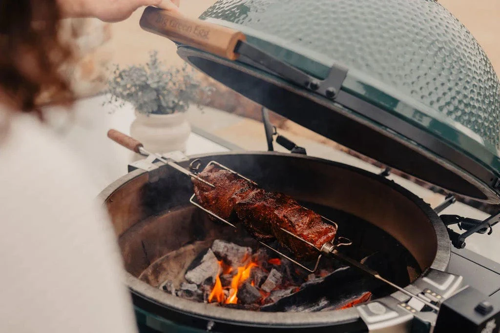 Big Green Egg Rotisserie Kit (Large) - 136497 - Image 4