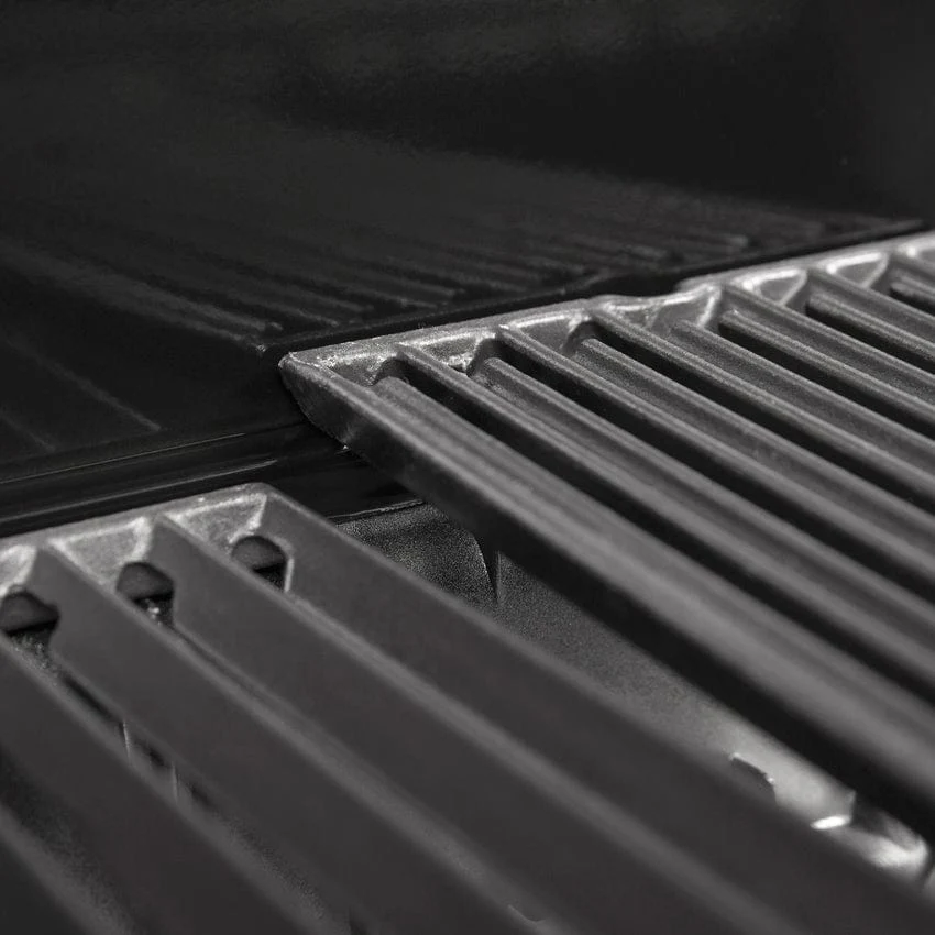 Broil King Crown 420 PRO Gas Grill - Image 3