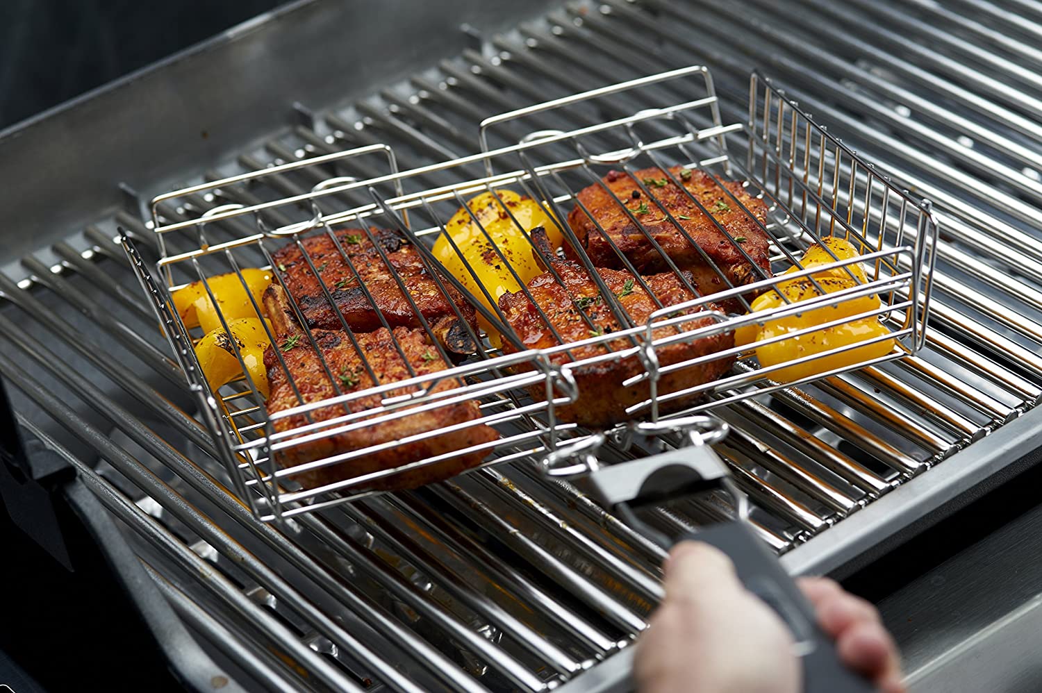 Broil King Detachable Handle Grill Basket - 65070 - Image 8