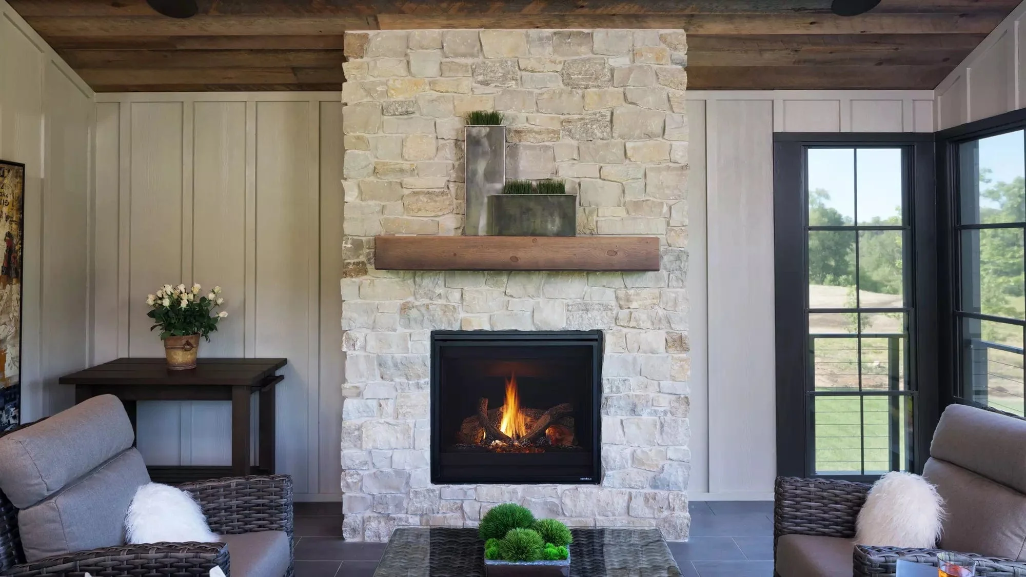 Heat & Glo Slimline 3X 28" Gas Fireplace (Black Glass Refractory) - Image 3