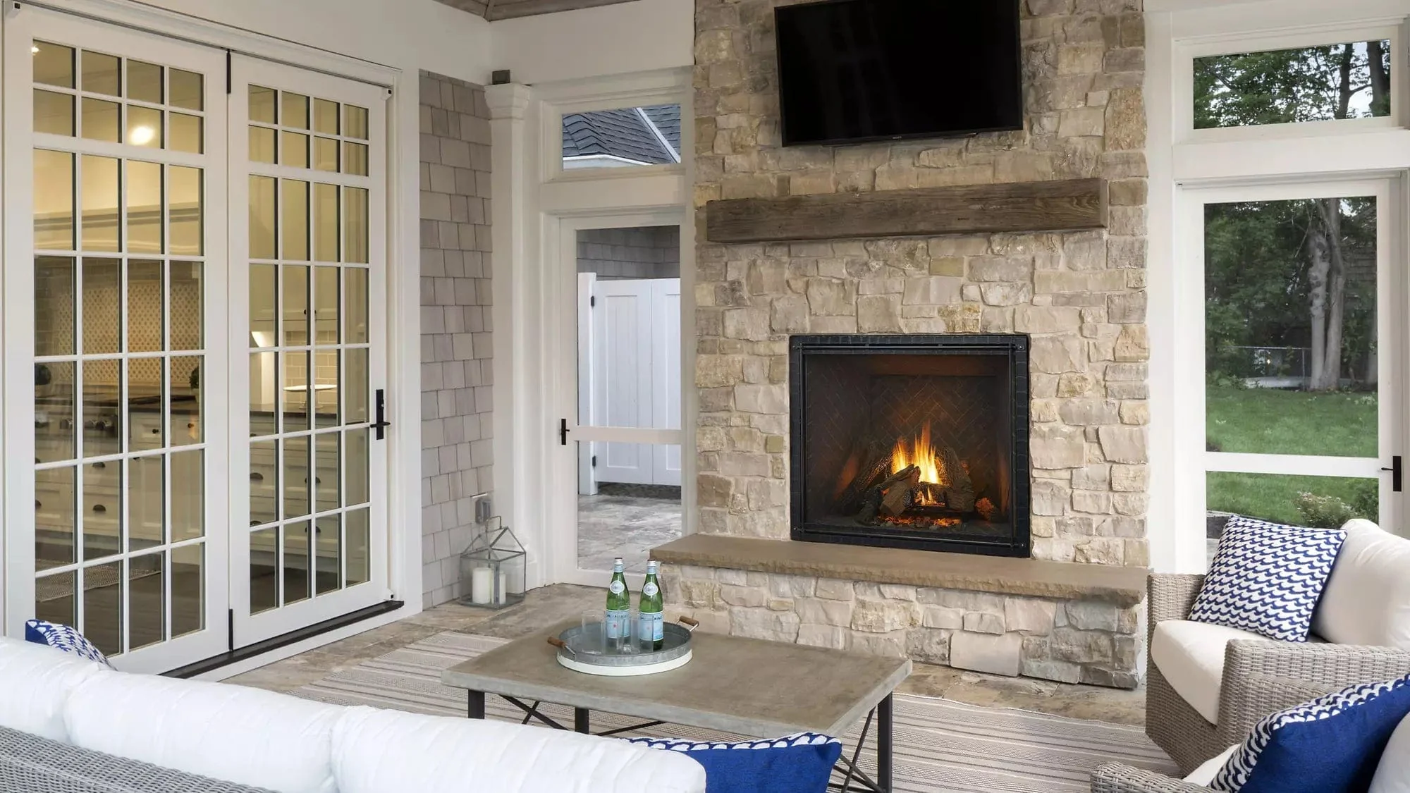 Heat & Glo True 36" Indoor Gas Fireplace (Tranquil Greige Refractory) - Image 4