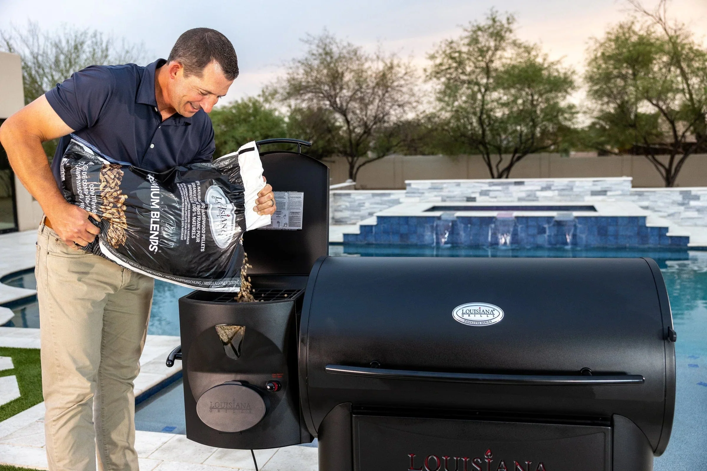 Louisiana Grills Founder Series Premier 1200 Pellet Grill - Image 7
