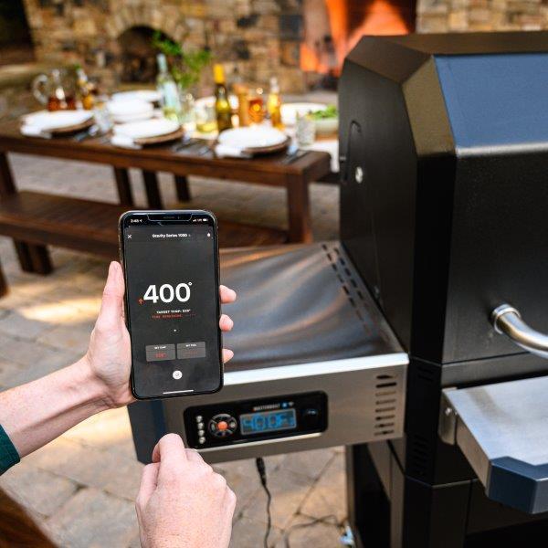 Masterbuilt Gravity Series 800 Digital Charcoal Griddle + Grill + Smoker - Image 7