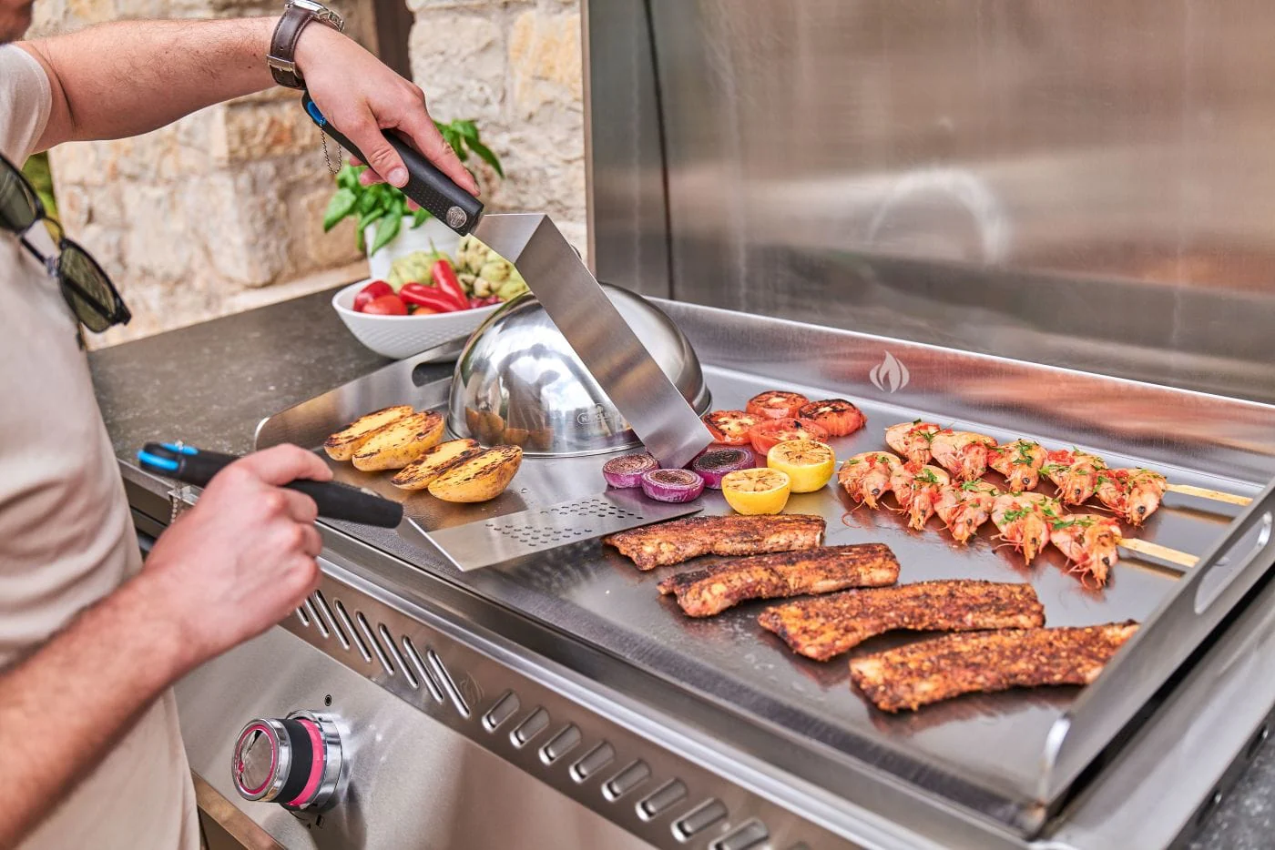 Napoleon Built-in 700 Series 32" Flat Top Griddle - BIG32FT - Image 8
