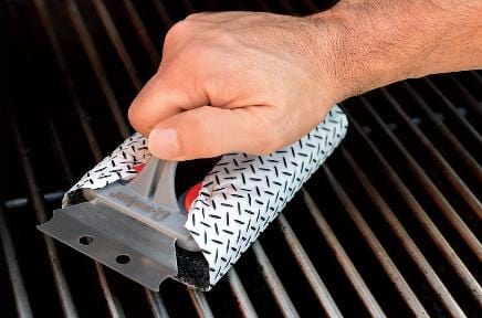Q-Swiper Grill Cleaner Kit (1 Brush + 25 Wipes) - 1251C - Image 2