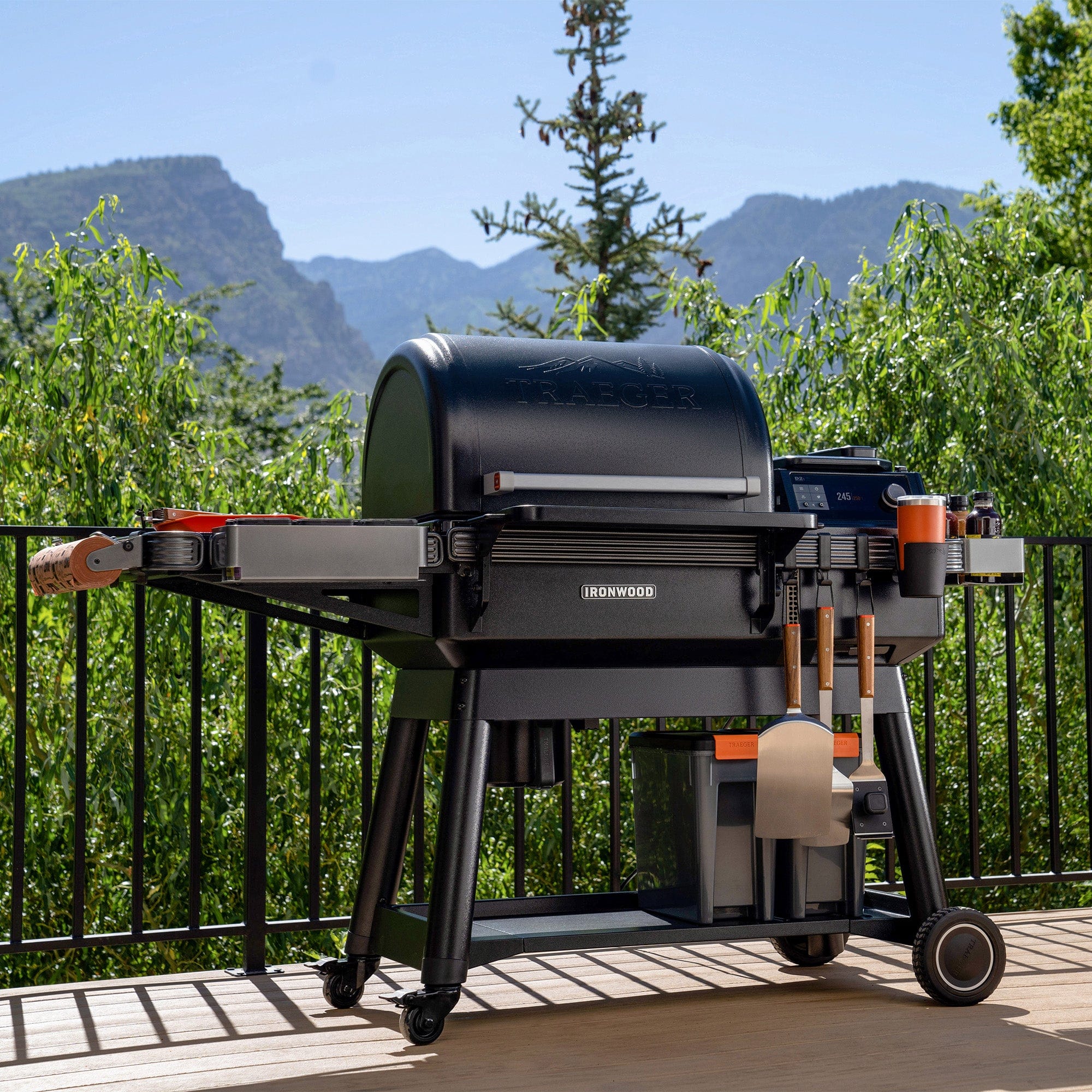 Traeger Ironwood Pellet Grill - TFB61RLGC - Image 12