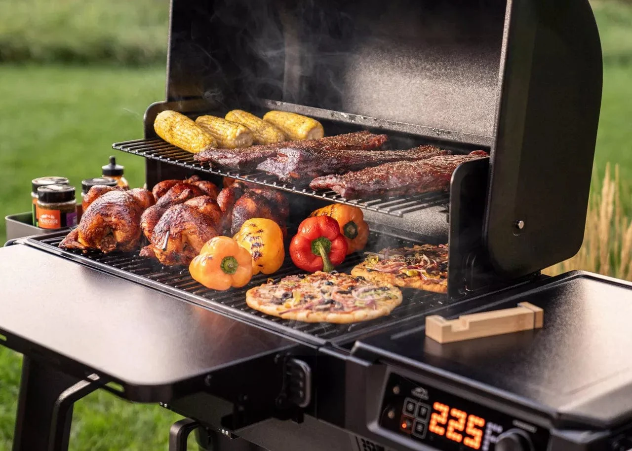 Traeger Woodridge Pellet Grill - TFB86MLHC - Image 6