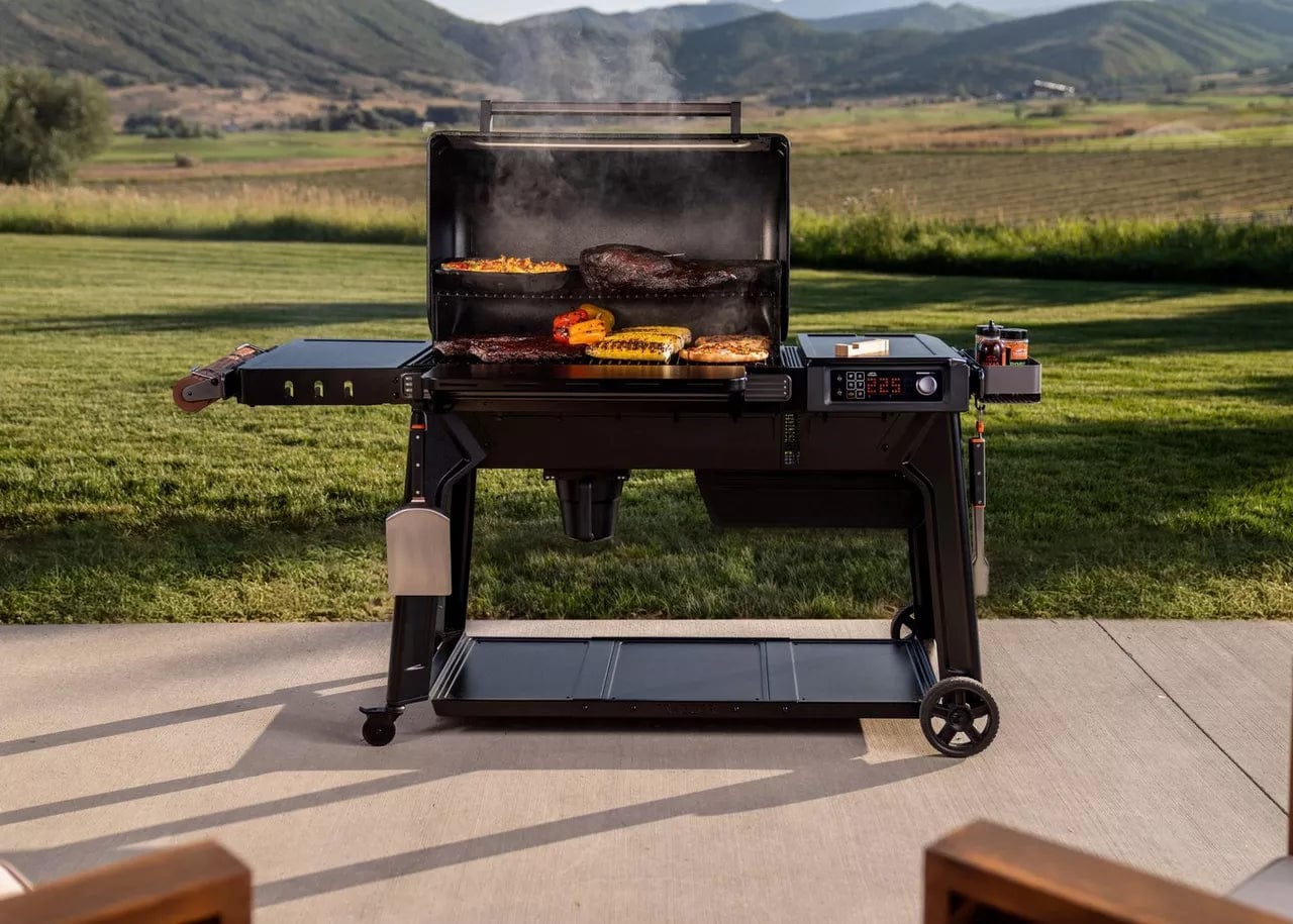 Traeger Woodridge Pro Pellet Grill - TFB97JLHC - Image 7