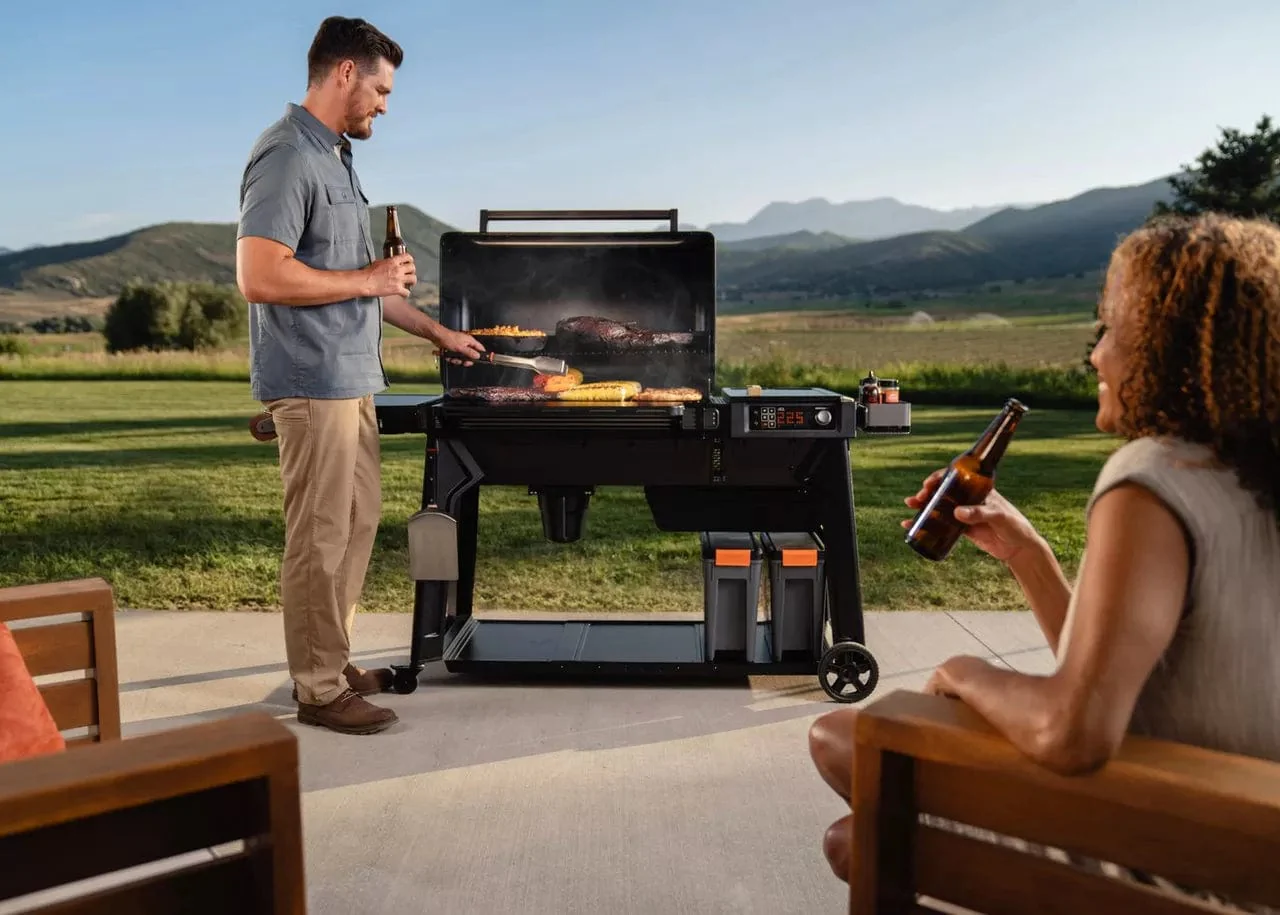 Traeger Woodridge Pro Pellet Grill - TFB97JLHC - Image 8
