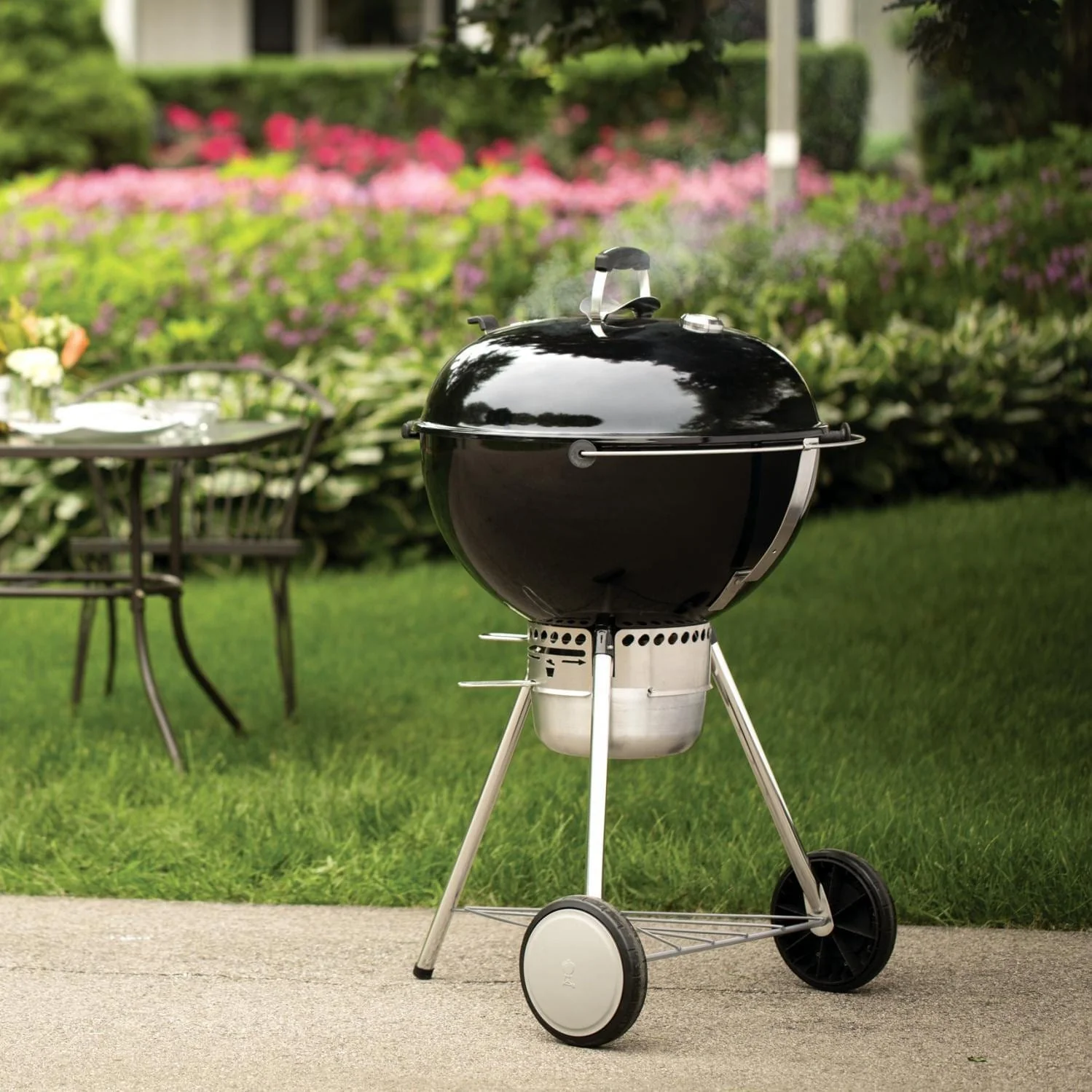 Weber 22" Master-Touch Charcoal Grill - Image 7