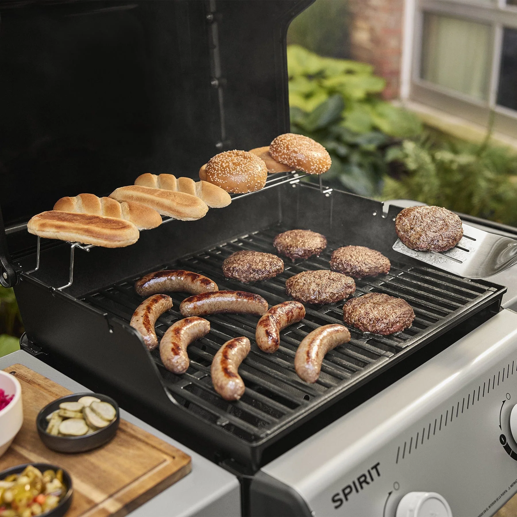 Weber Spirit E-210 Gas Grill - Image 4