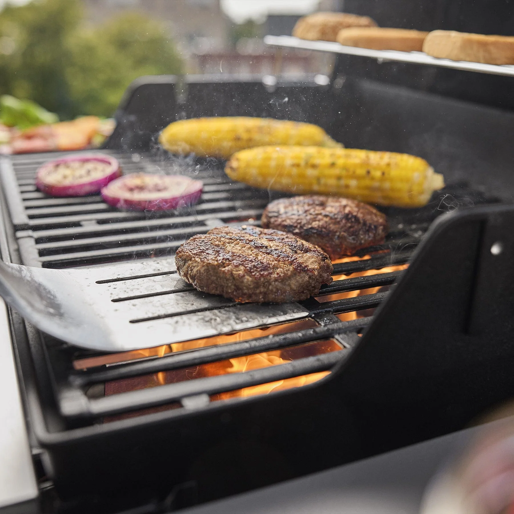 Weber Spirit E-210 Gas Grill - Image 5