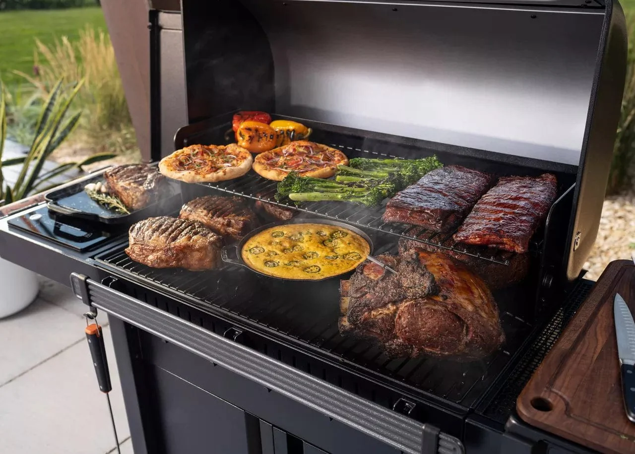 Traeger Woodridge Elite Pellet Grill - TFC97XLHC - Image 8
